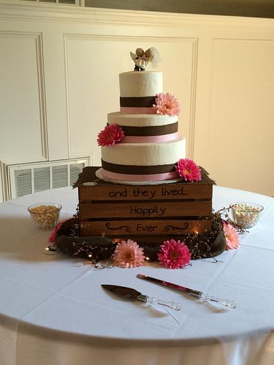 Country Chic Themed wedding - Cake by Laura Willey
