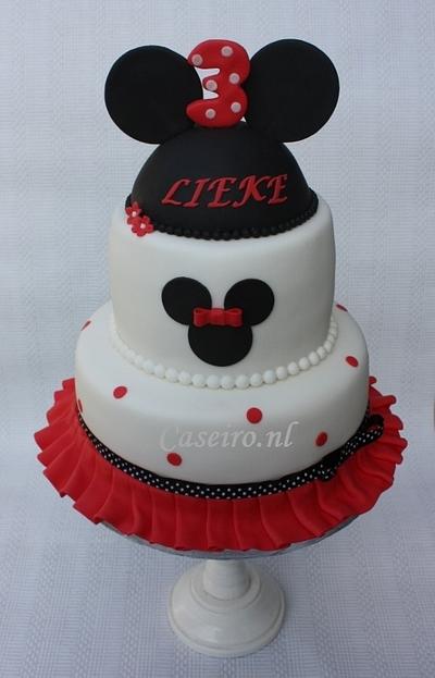 Minnie Mouse "Red" - Cake by Caseiro2012