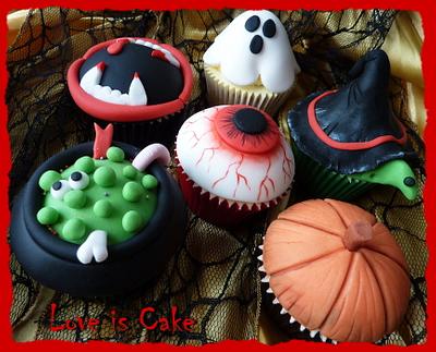 Halloween cupcakes mwa ha haaaaa! - Cake by Helen Geraghty