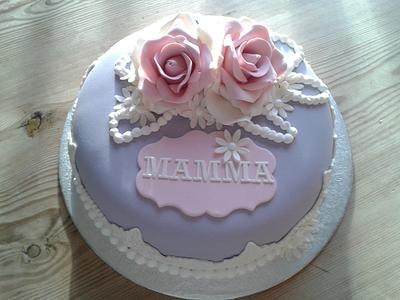 Mother's day with roses and pearls - Cake by Silje