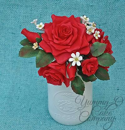 Red Red Roses - Cake by Donna (YUMMY-O Cake Company)