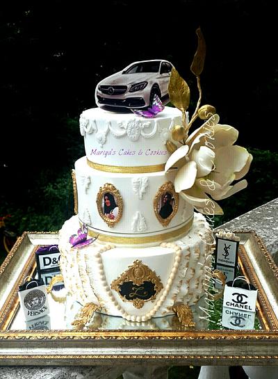 White,gold & luxury - Cake by Mariya's Cakes & Art - Chef Mariya Ozturk