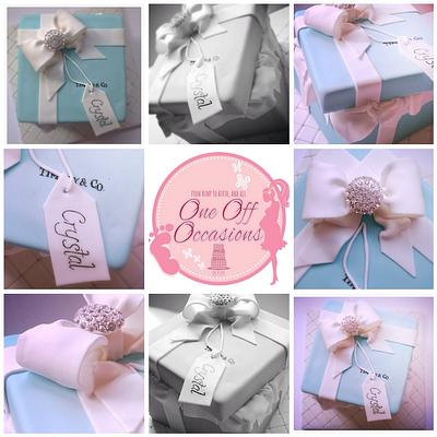 Tiffany gift box cake - Cake by OneOffOccasions