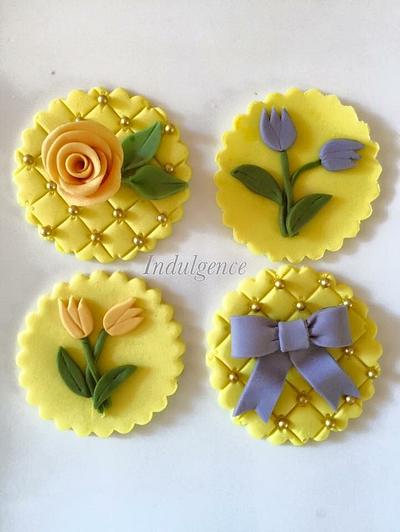 Cupcake toppers  - Cake by Indulgence 