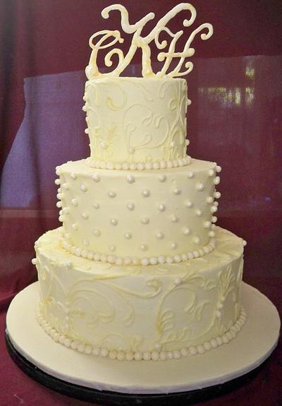 white sparkly buttercream wedding cake with lace piping - Cake by elisabethscakes