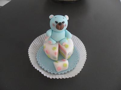 Baby Bear cake topper - Cake by Clara