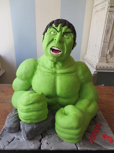The Hulk - Cake by SweetMamaMilano