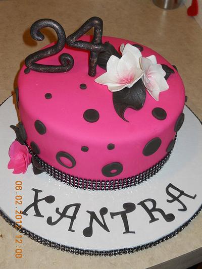Hot Pink Bling - Cake by emmalousmom