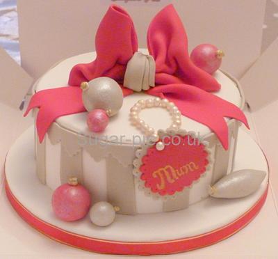 Christmas Giftbox cake - Cake by Sugar-pie