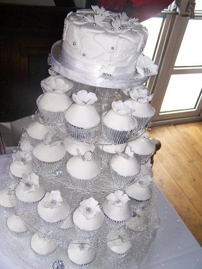 White Wedding cake and cupcakes  - Cake by cupcakes of salisbury