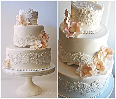 Vintage Lace Applique with Open Blooms - Cake by lorieleann