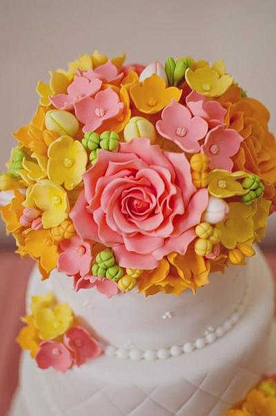 Spring Wedding - Cake by Elisa Colon