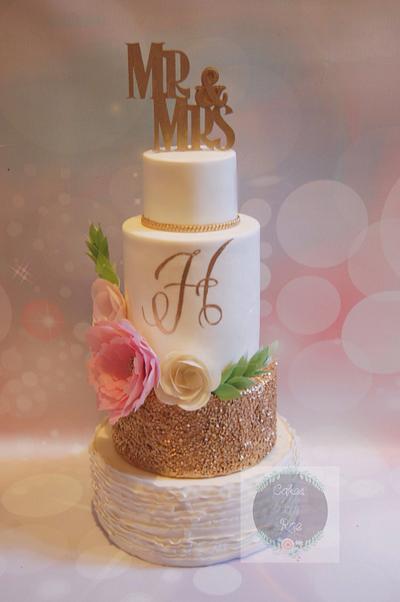 Wedding Cake!  - Cake by CakesbyRae
