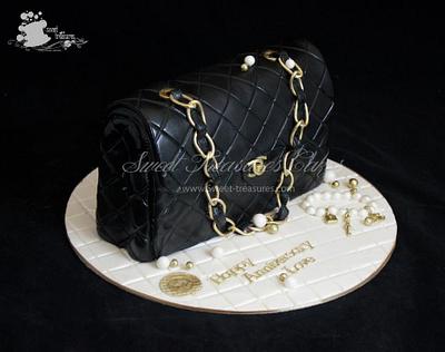 My First Louis Vuitton Bag Cake - Decorated Cake by Gen - CakesDecor