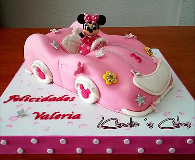 MINNIE MOUSE CAR CAKE - Cake by Camelia