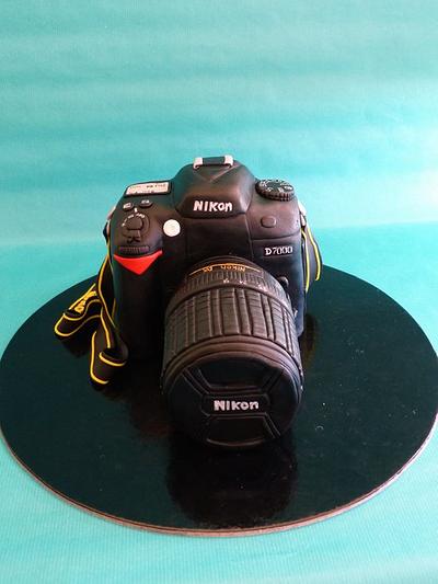 Nikon camera - Cake by Margarida Abecassis