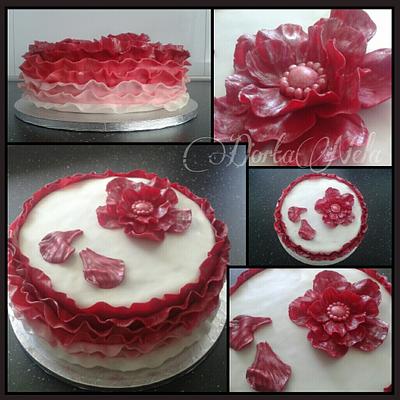 Ombre Ruffle Cake - Cake by DortaNela