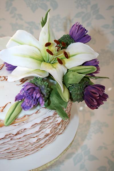 Thistle and Lilly - Cake by Alison Lee