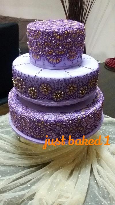 Purple Bling  - Cake by Sato Seran