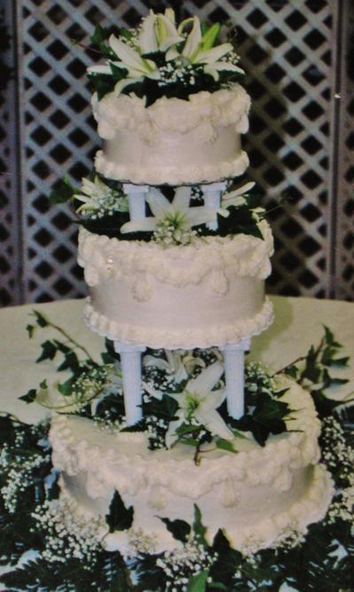Lily buttercream wedding cake - Cake by Nancys Fancys Cakes & Catering (Nancy Goolsby)