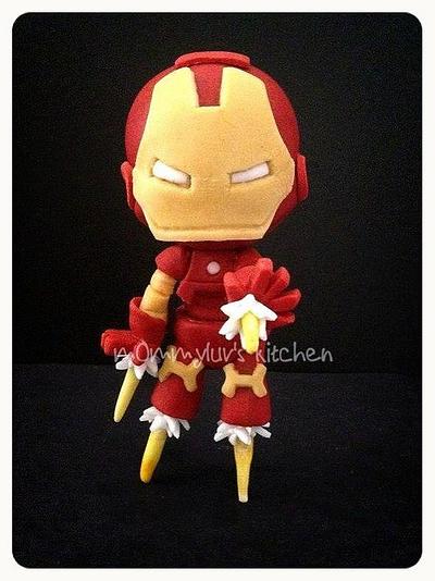 Iron Man - Cake by m0mmyluv