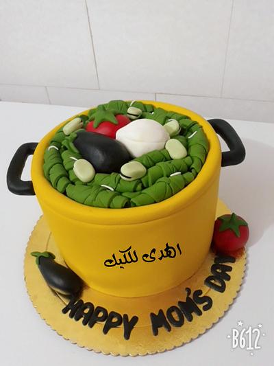 كيكة المحشي  - Cake by Alhudacake 