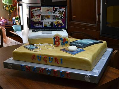 "Apple Desk" birthday cake - Cake by stefycake
