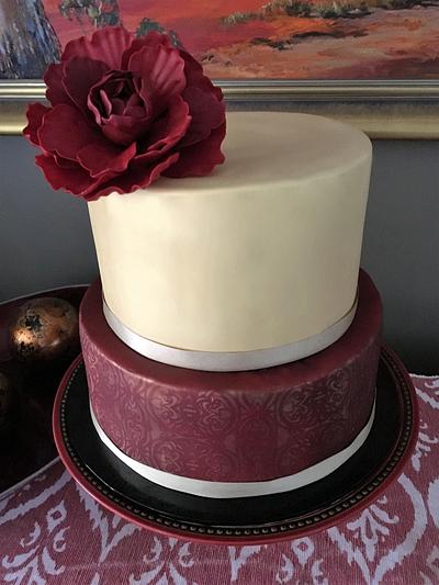 Red and Gold engagement cake - Cake by Rjselwonk