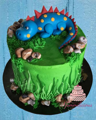 Dinosaur cake - Cake by Yummilicious