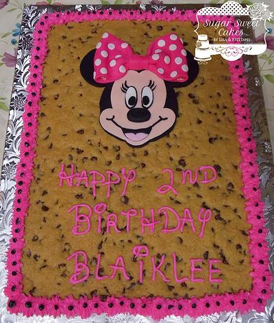 Minnie Cookie Cake - Cake by Sugar Sweet Cakes