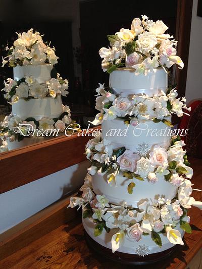 Floral 4 Tier - Cake by dreamcakes4512