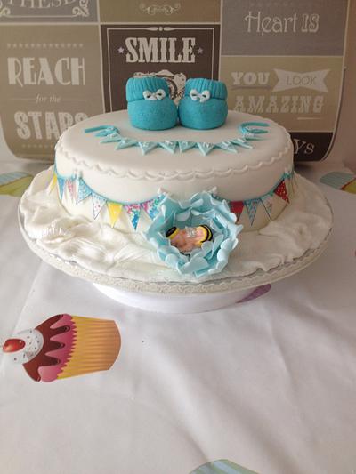 Christening cake with bumble bee baby - Cake by chaddy