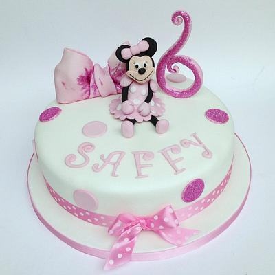Minnie Mouse Cake - Cake by Claire Lawrence
