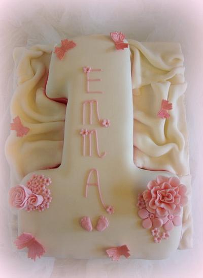 1st Birthday - Cake by Rosanna Hill