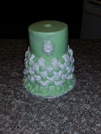 Billows in Green - Cake by Norma Angelica Garcia