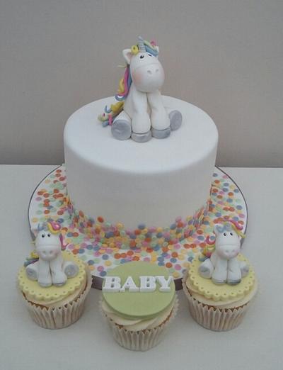 Cute Little Unicorn  - Cake by The Buttercream Pantry