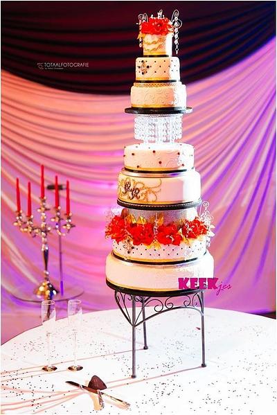 Red White and Black wedding Cake - Cake by KEEKjes