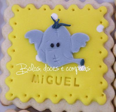 Winnie the Pooh cookies - Cake by bolosdocesecompotas