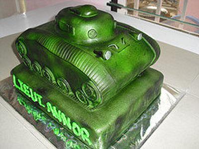 Army tank - Cake by SerwaPona