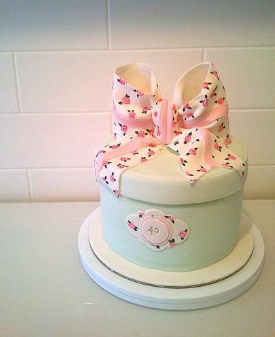 Vintage Minty Hatbox - Cake by Danielle Lainton