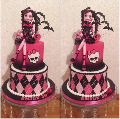 Monster high cake - Cake by Tahira