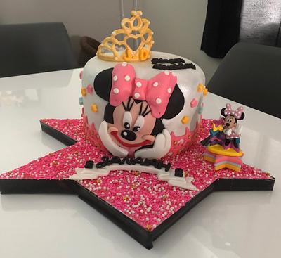 Minnie Mouse - Cake by For Heaven's Cakes by Julie 