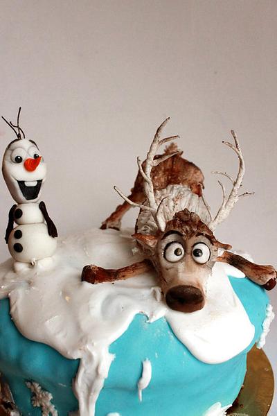 Frozen panettone - Cake by Estrele Cakes 