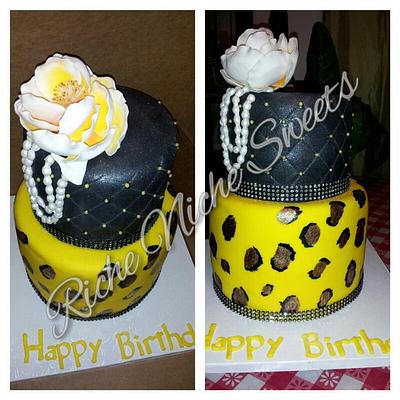 Yellow and black lepoard print bday cake - Cake by richeniche