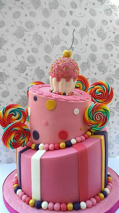 Girl's pink - Cake by Dari Karafizieva