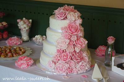 Vintage Wedding Cake - Cake by Lealu-Sweets