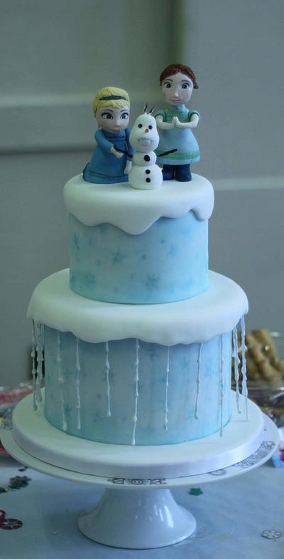 frozen cake - Cake by Style me Sweet CAKES