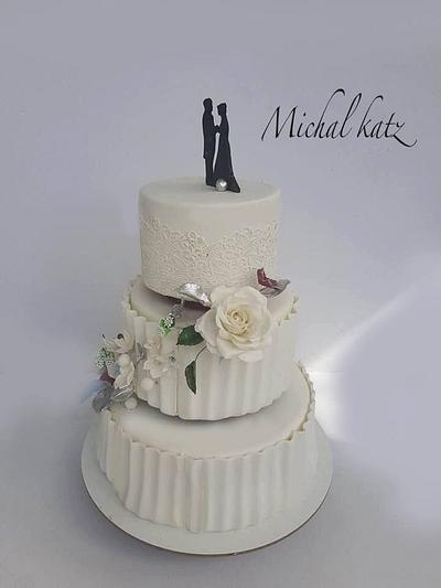 Elegant wedding cake - Cake by michal katz