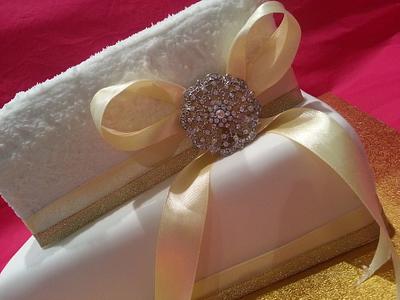 2 tier Wedding cake - Cake by Jackies cakes