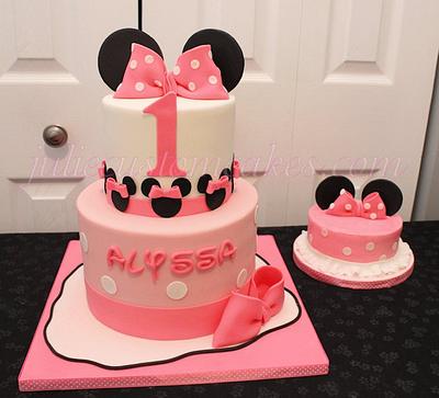 Minnie mouse - Cake by twinmomgirl